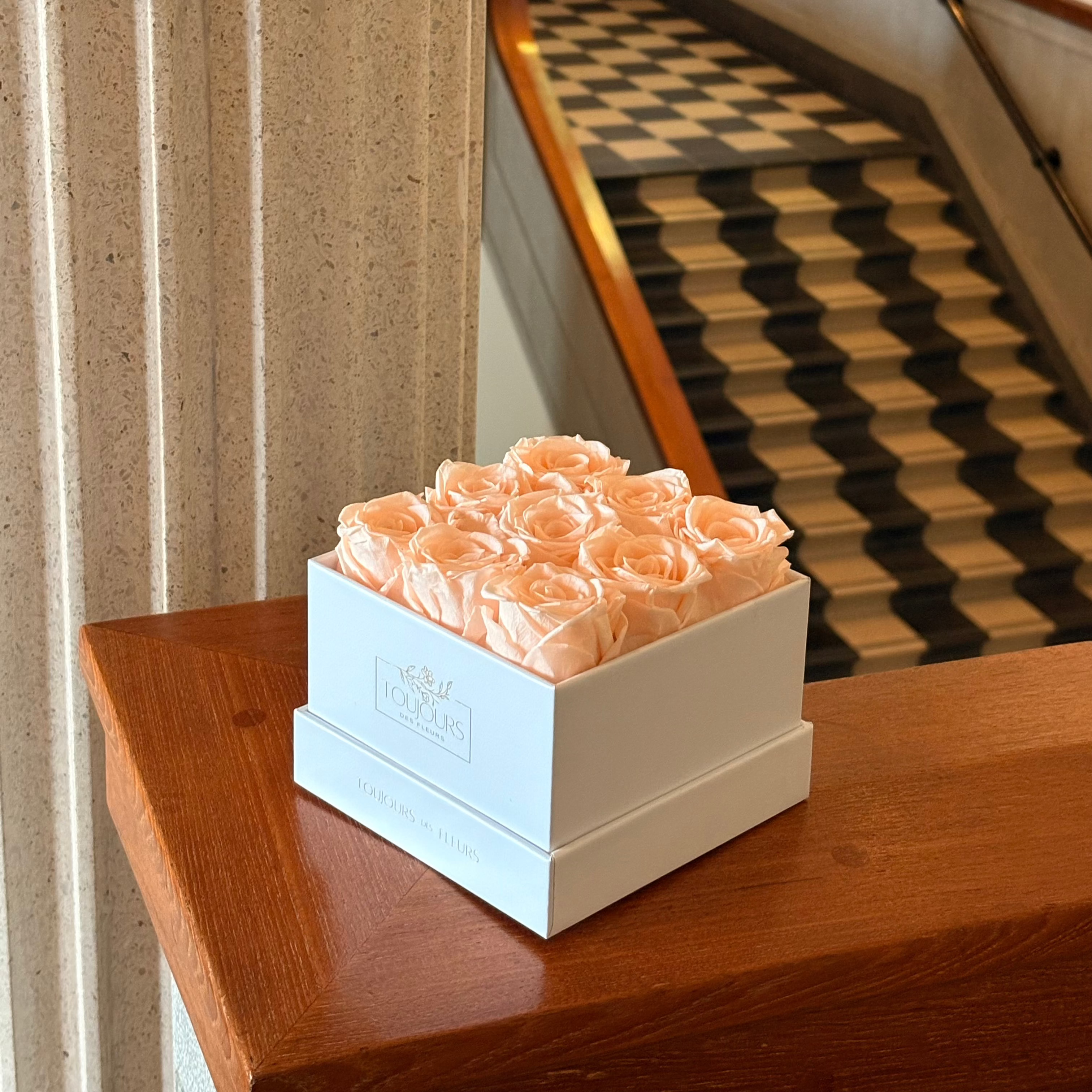 Preserved Rose Box | 9 Eternal Roses Coral Toujours Flowers