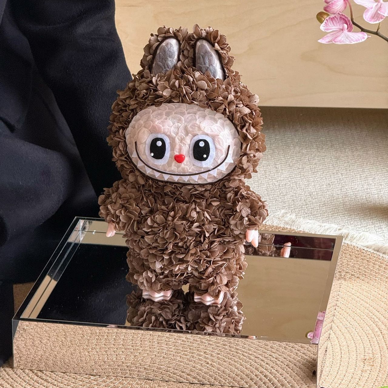 Flower Labubu | FloralBubu (Size S) Brown Toujours Flowers