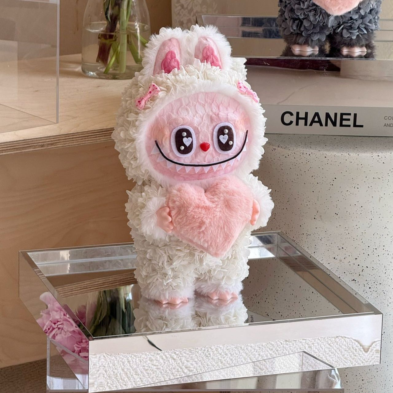 Flower Labubu | Heart Edition (Size L) White Toujours Flowers